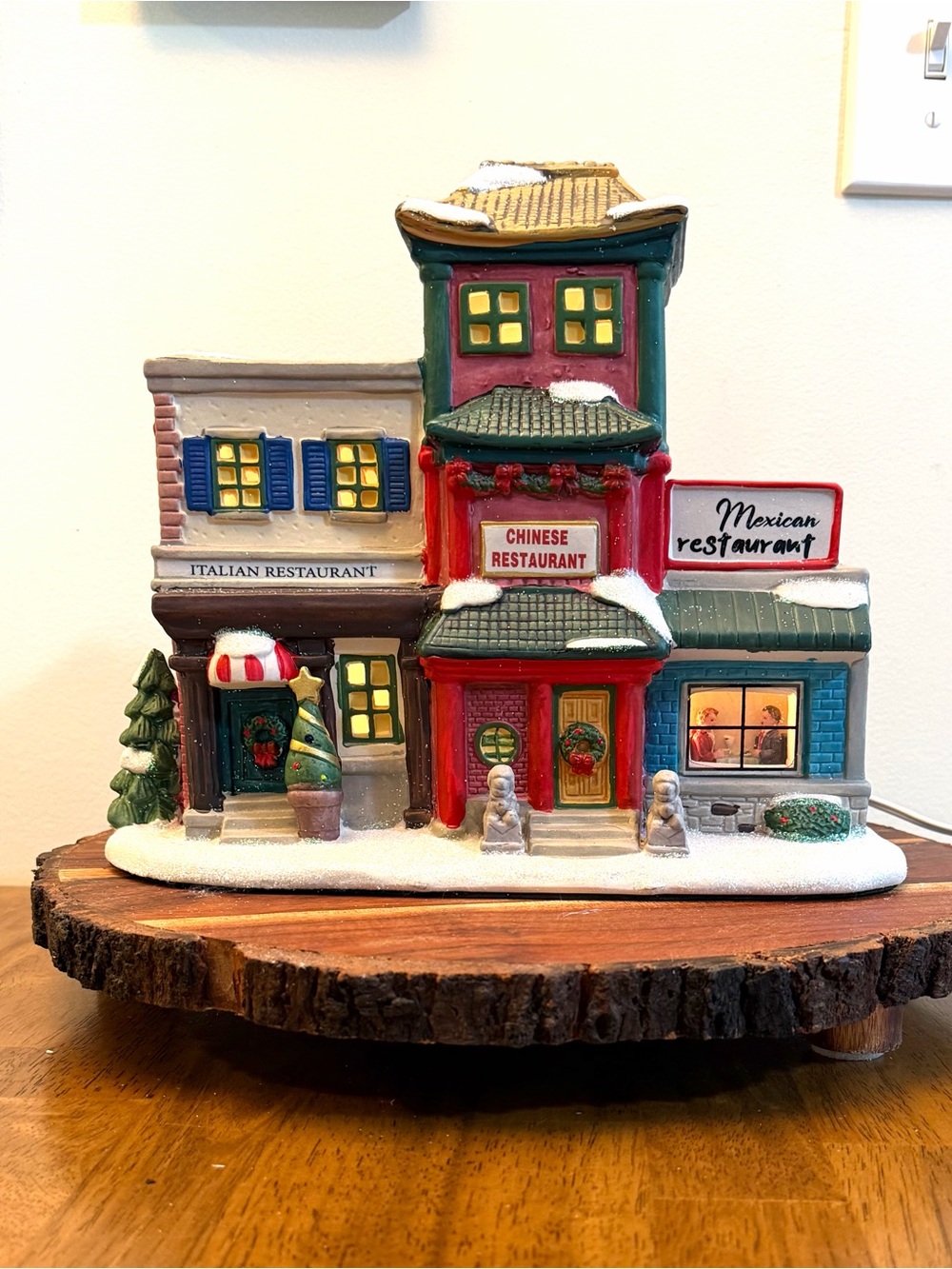 St Nicholas Square Main Street Restaurant 2021 Lighted Christmas Village w Box